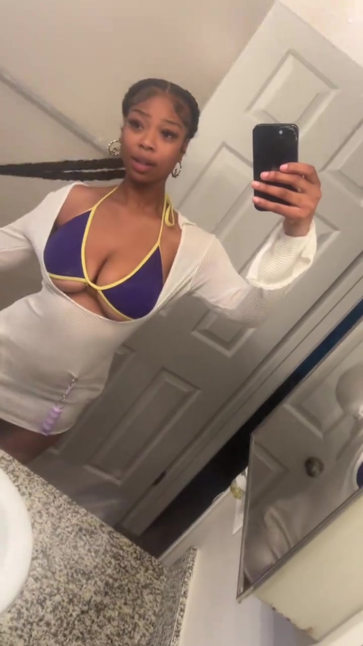 @NoimnotthatDeVine
