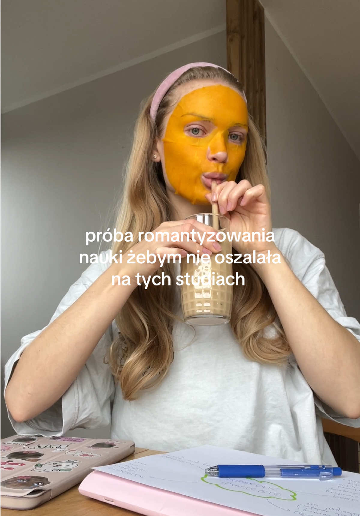 @Soph🌸🩺🦷