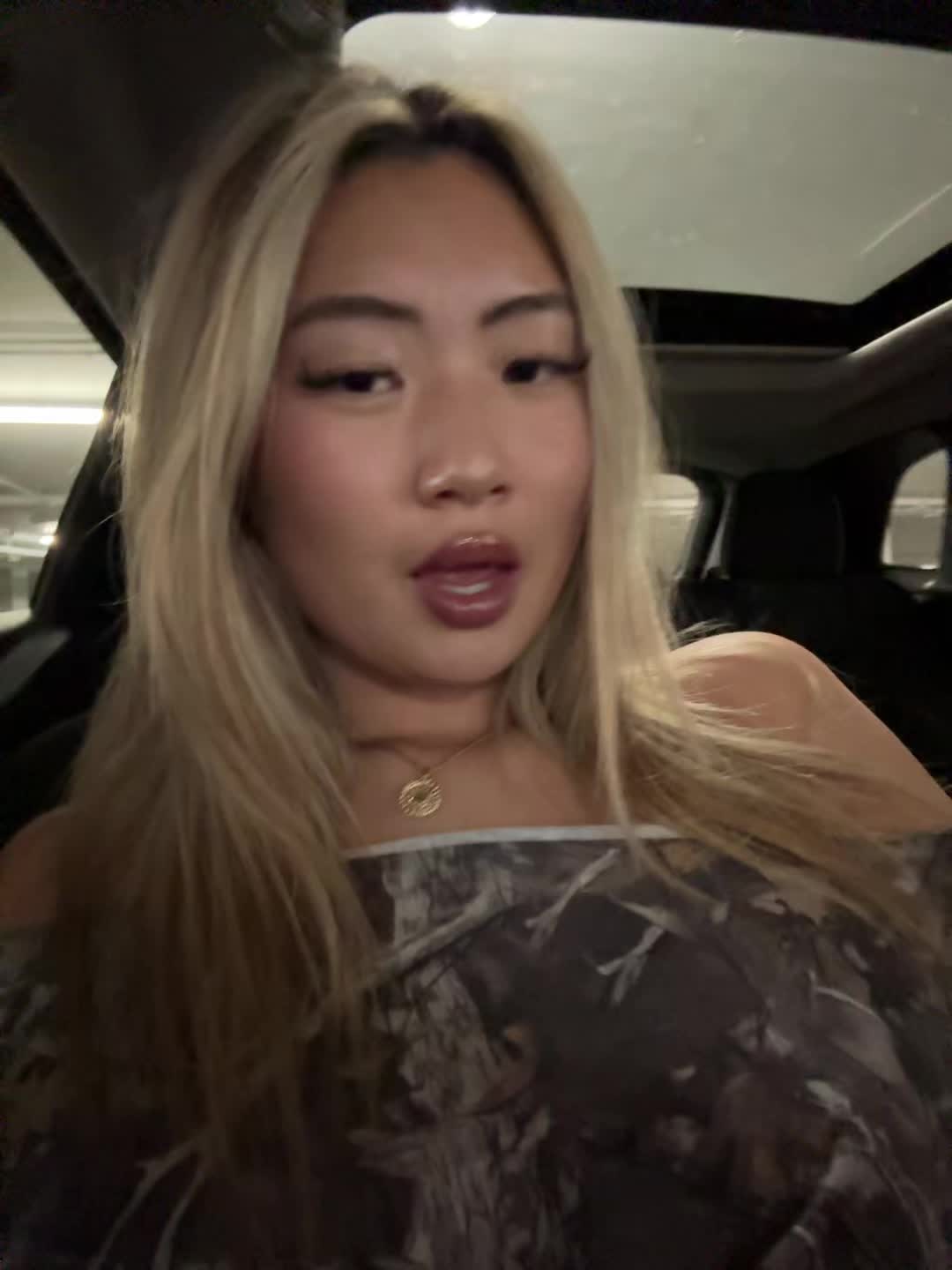 @Samantha