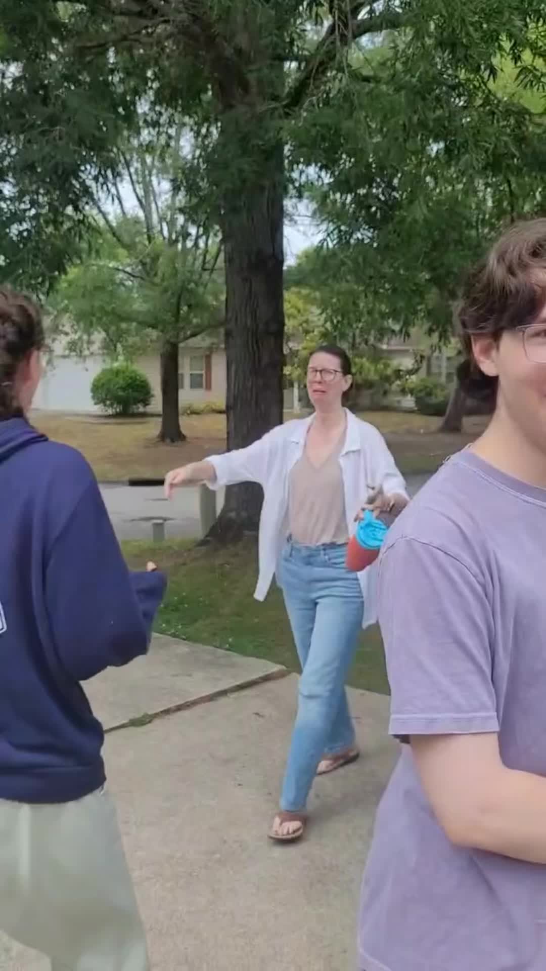 @itsme_bethb