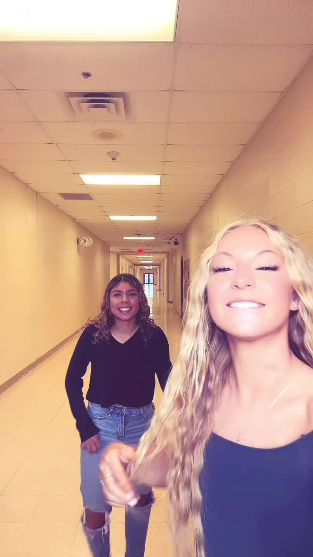 @chloe