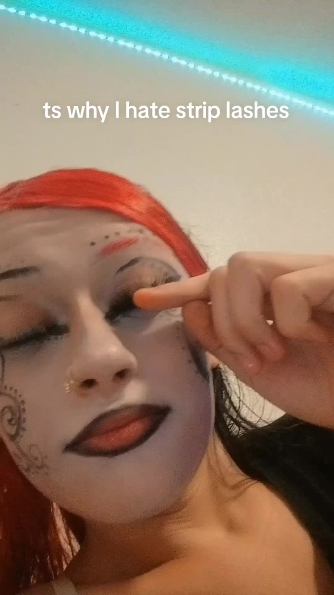 @⊰V⊱