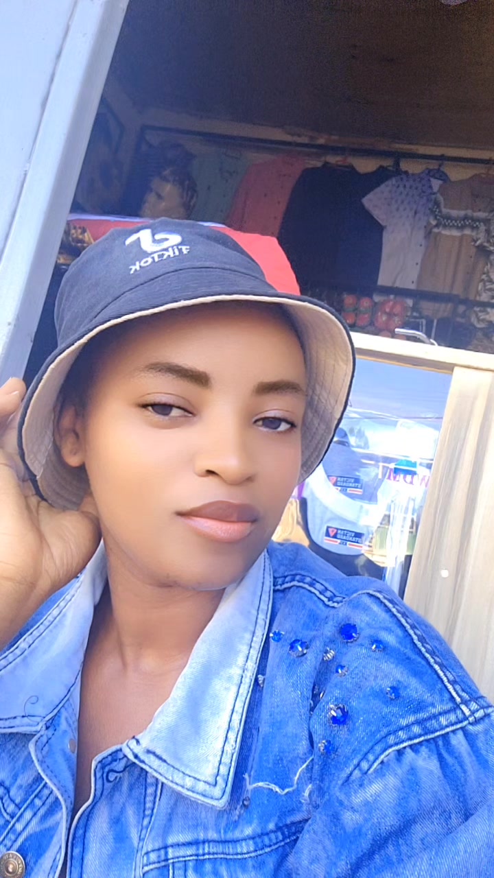 @Maria kasule🥰