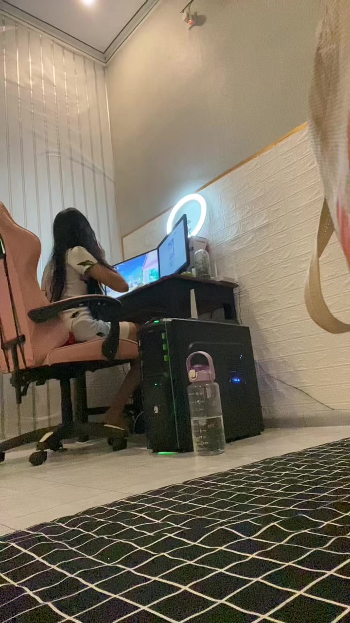 @Moniikhaa🐣