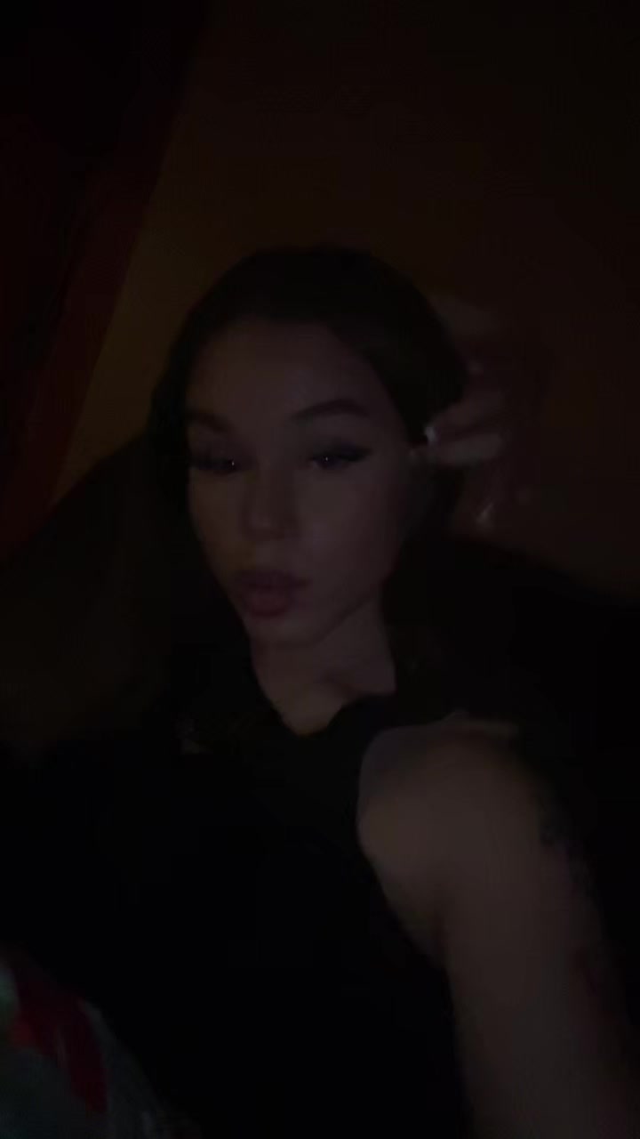 @𖦏