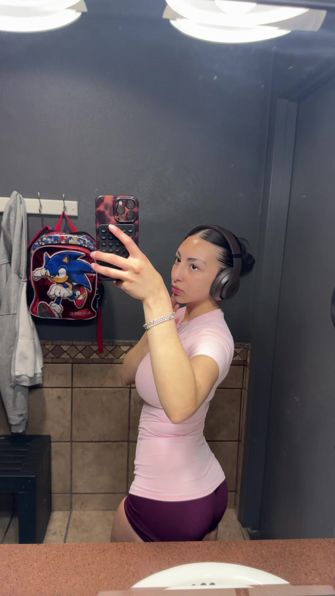 @️