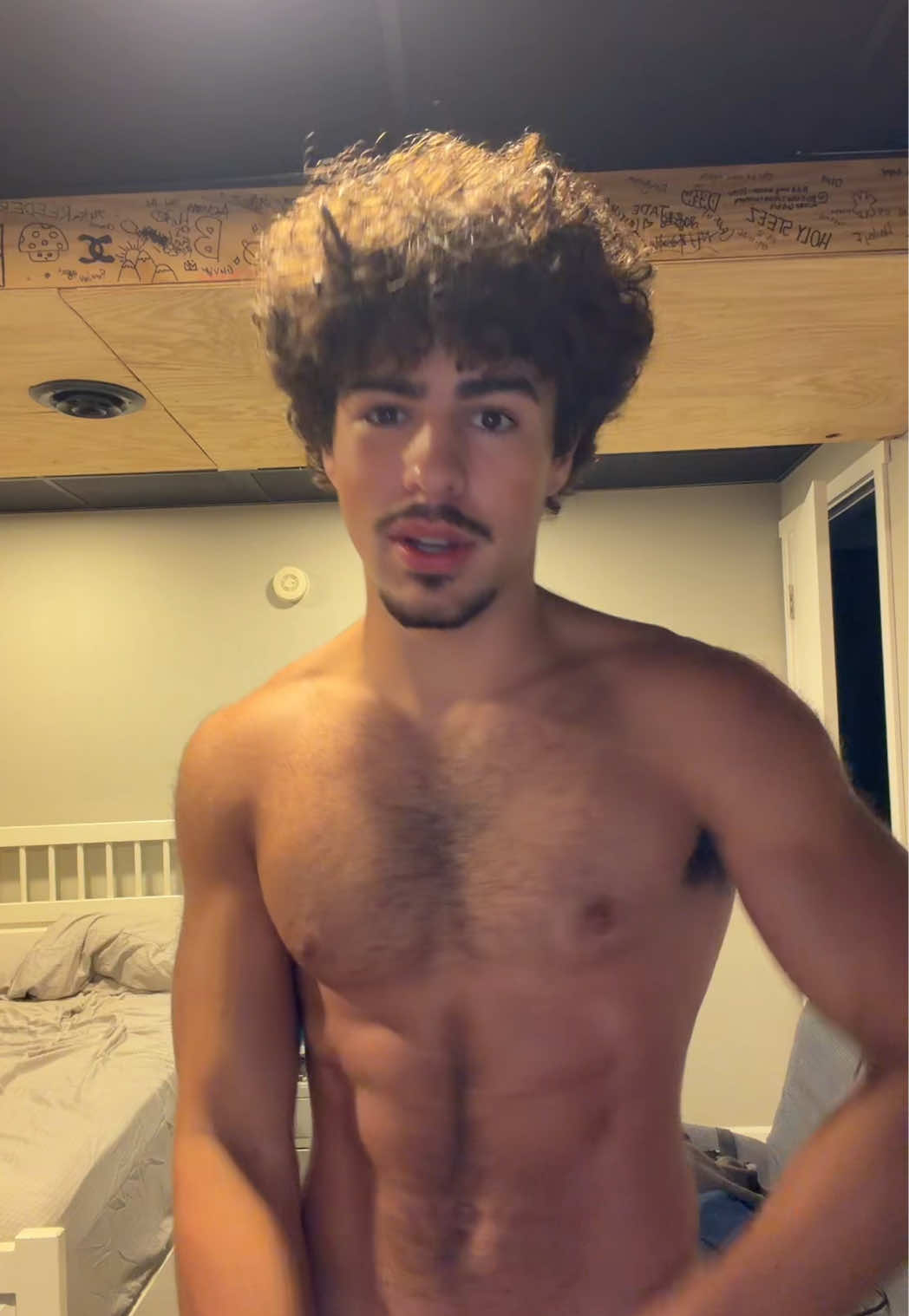 @officialxlando