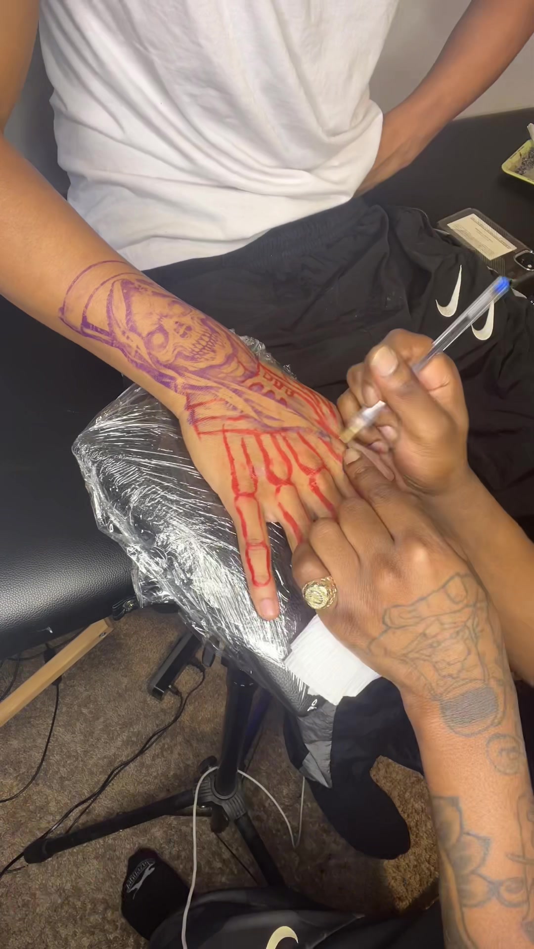 @MR.TAPOUT | TATTOO ARTIST