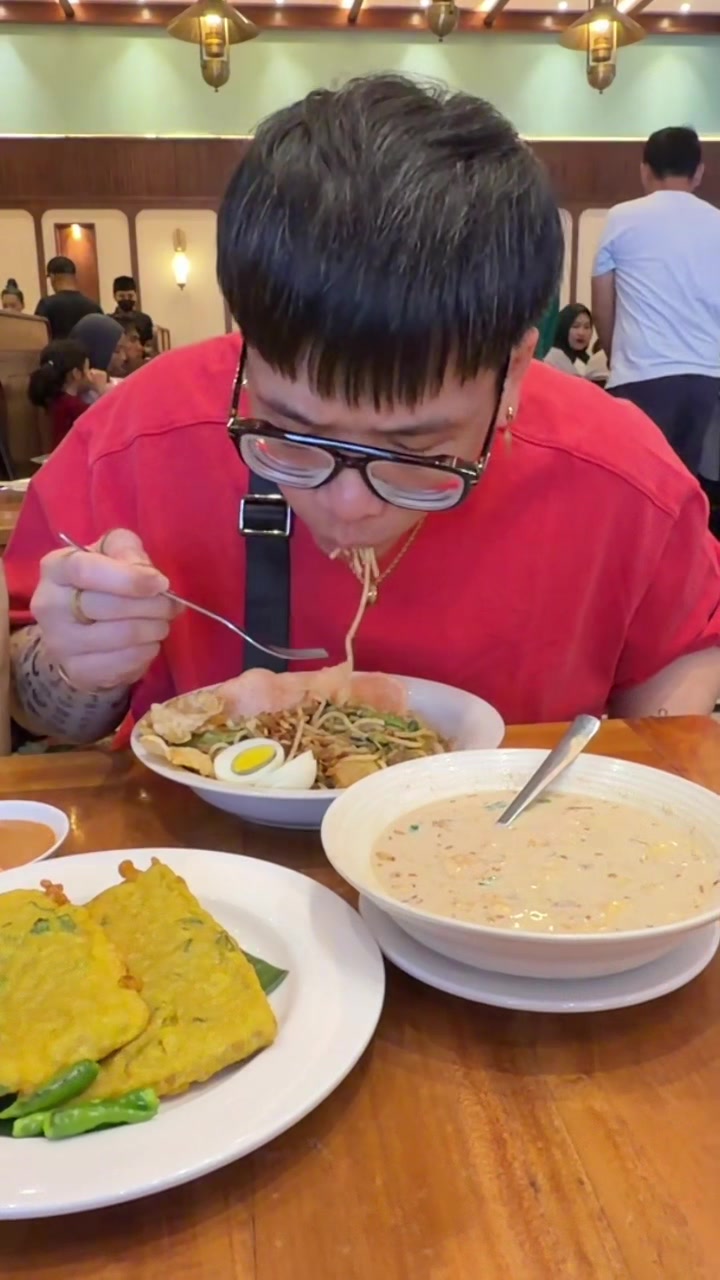 @Aku Makan Yah