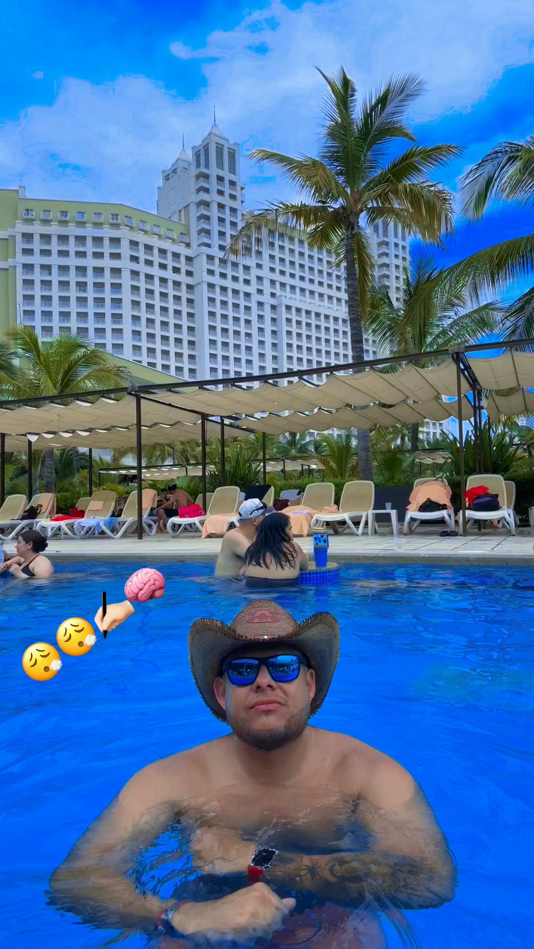 @Alvarado 🦵🏻💪🏻🫰🏻