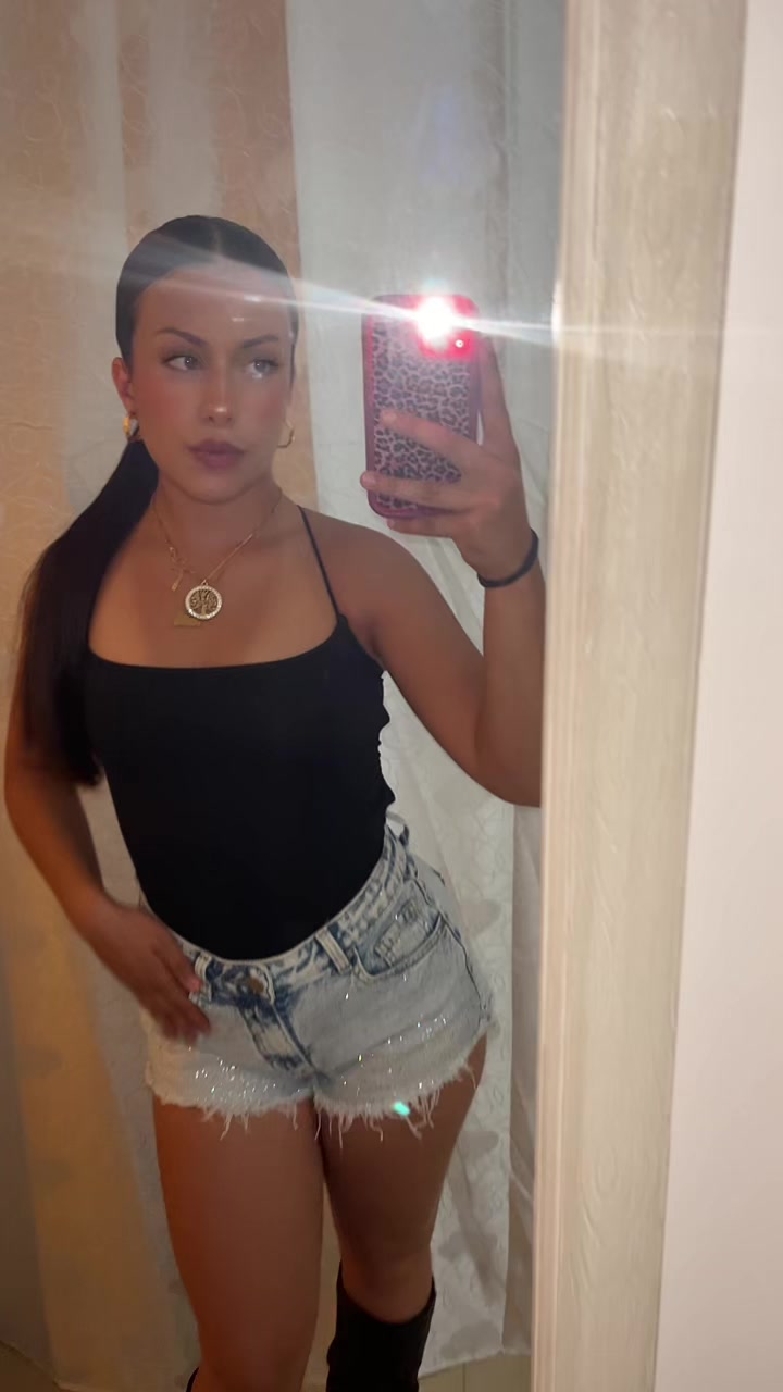 @𝗔𝗹𝗶𝗰𝗲💋