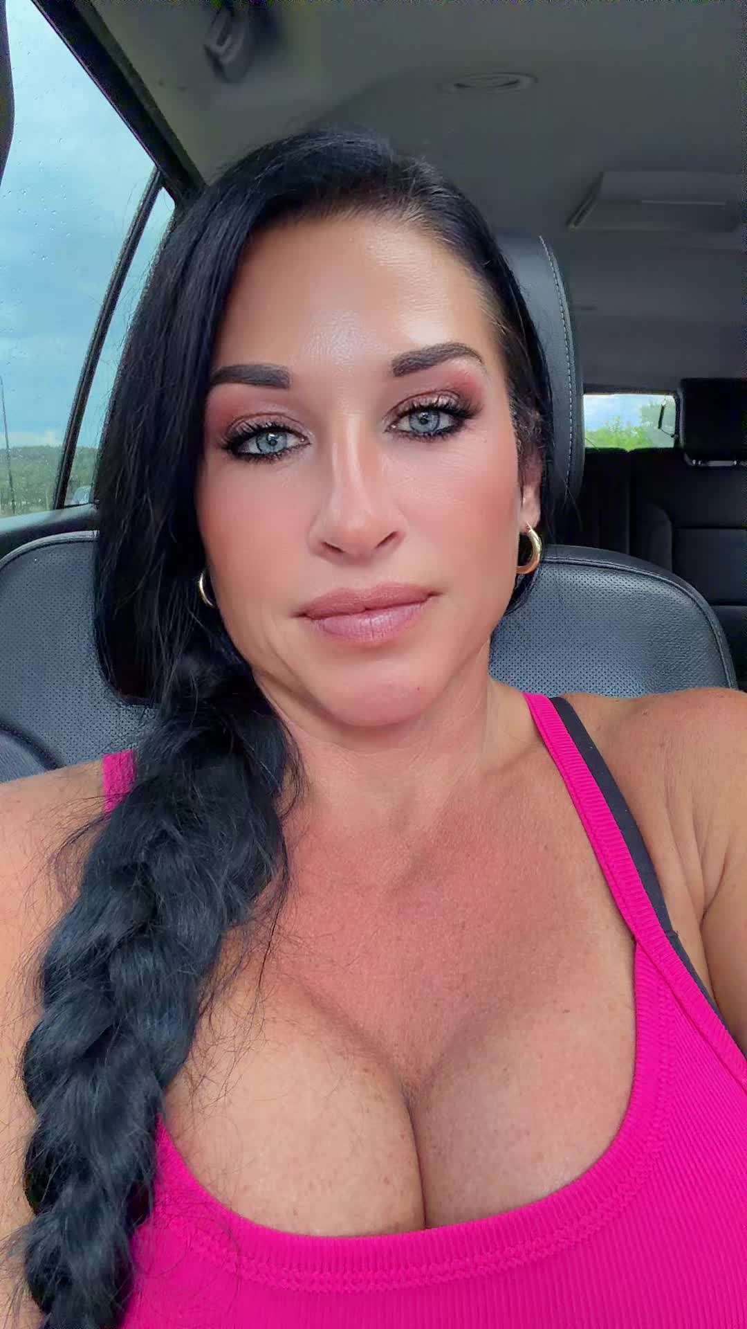 @thecourtneywaters
