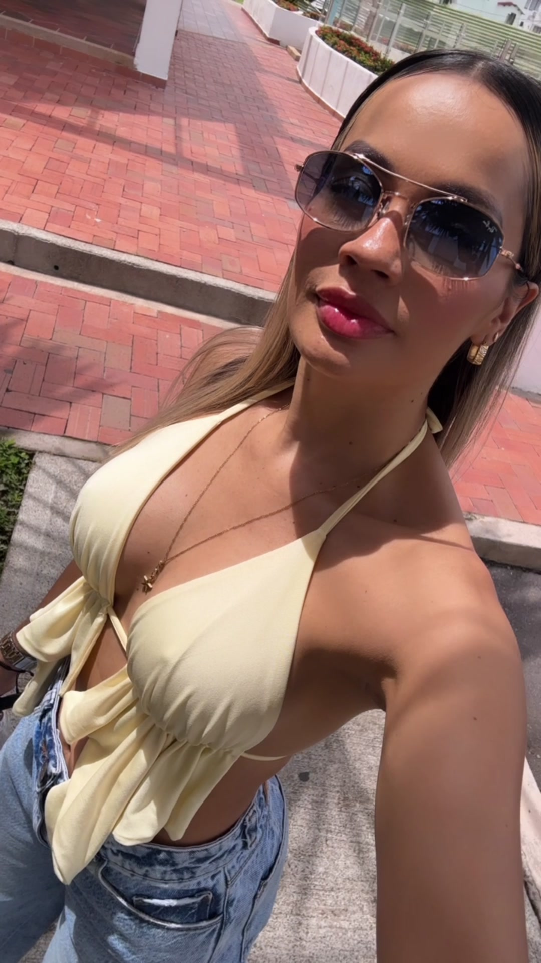 @Dar👱🏻&zwj;♀️