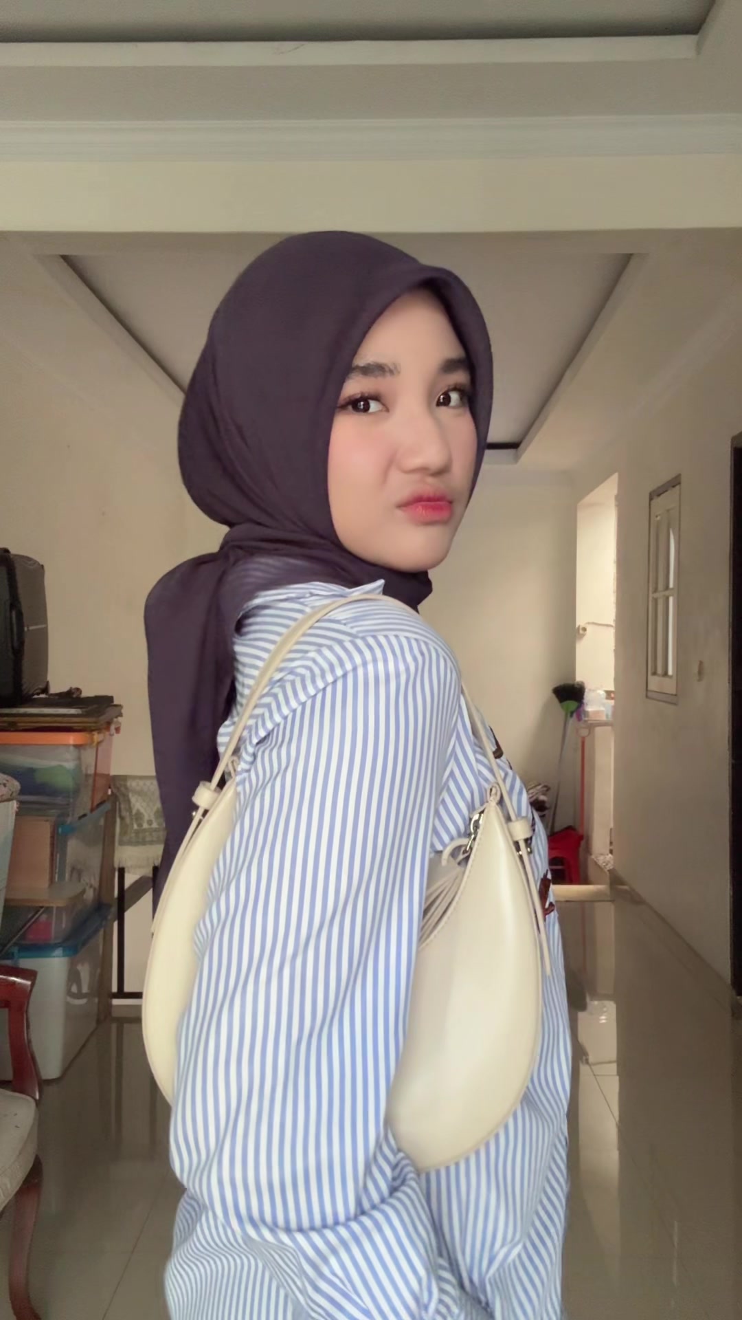 @naila kanaya