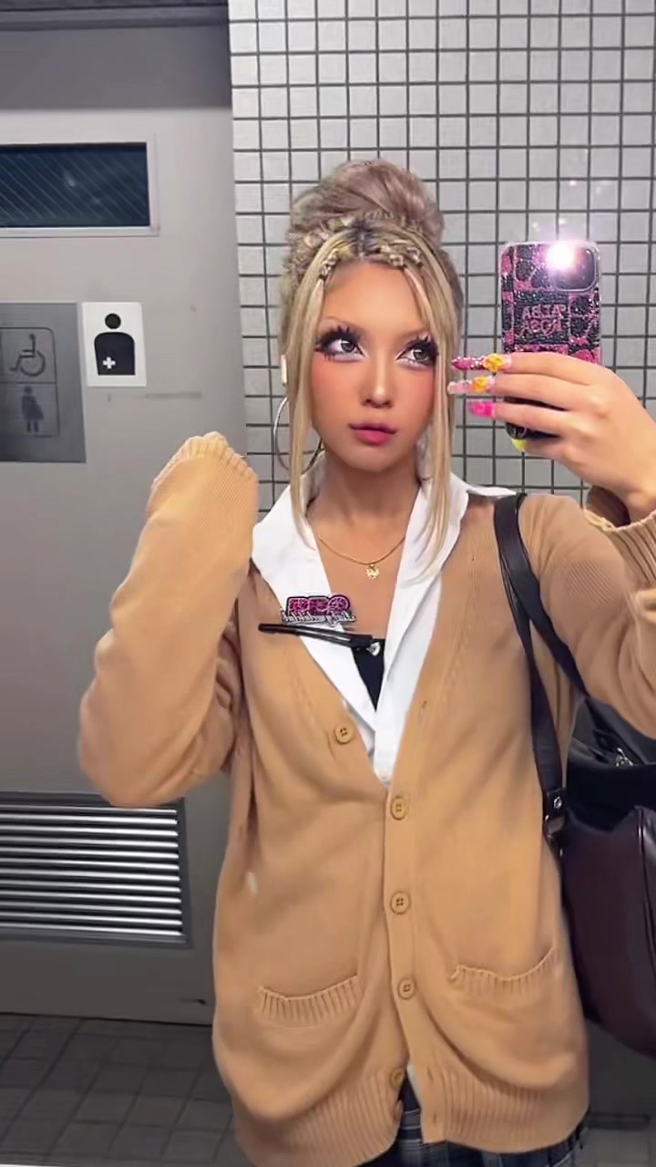 @ウテナ