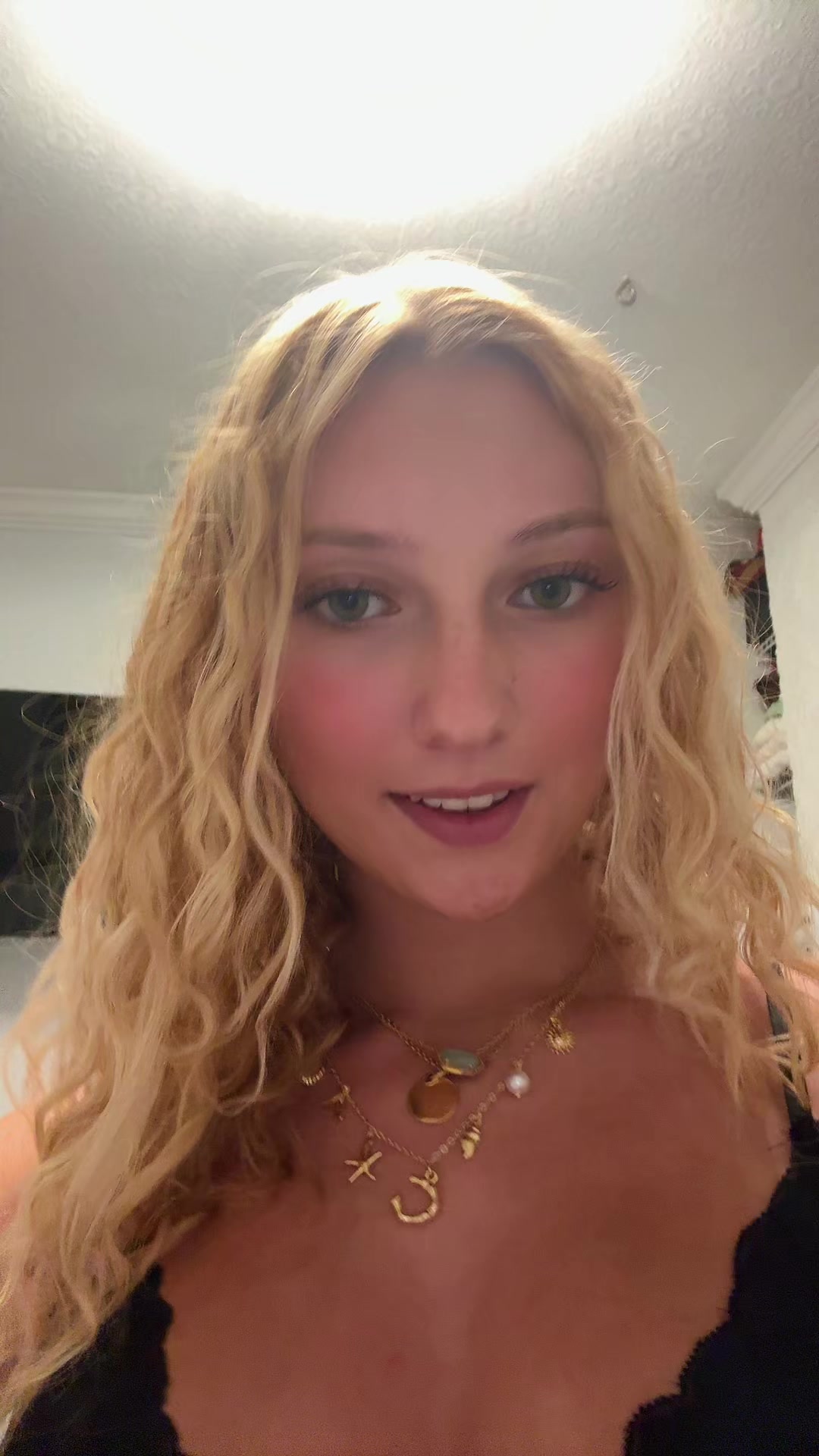 @cait🥥🐚🐳