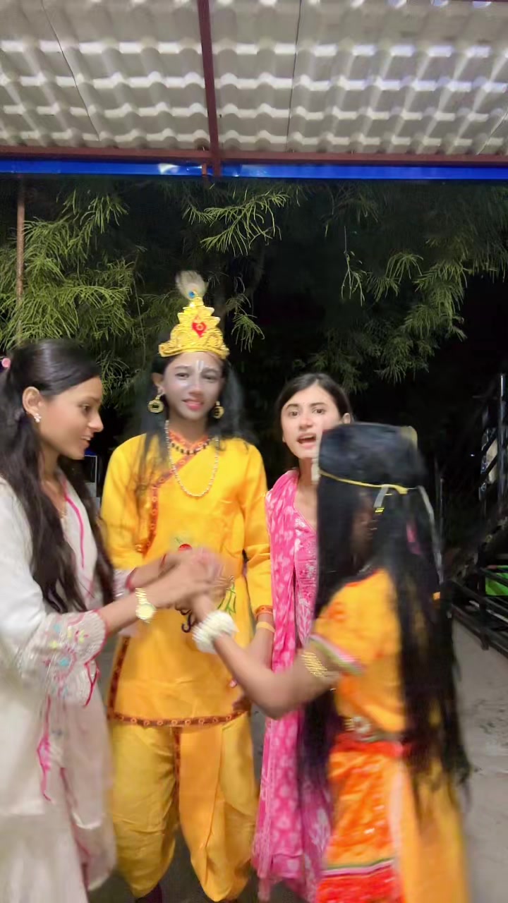 @Kreetika 💗🫅भण्डारी
