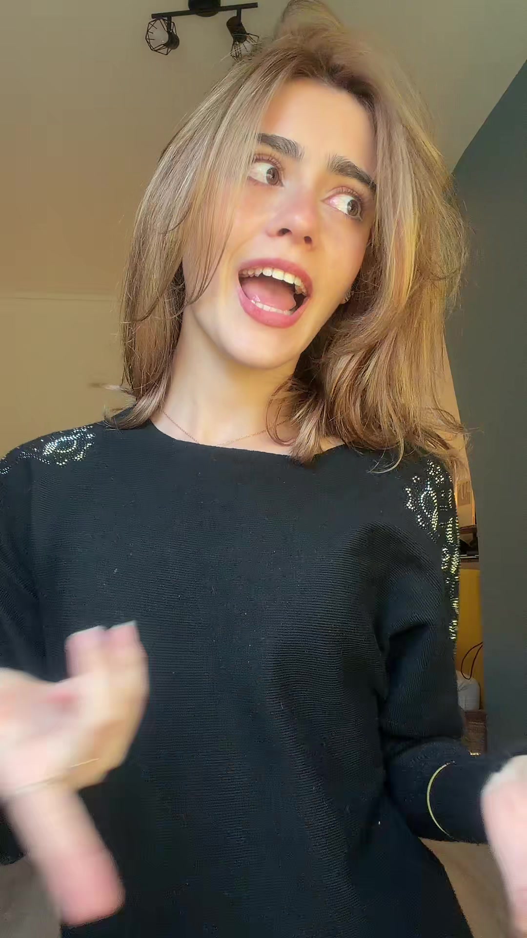 @angel(a)