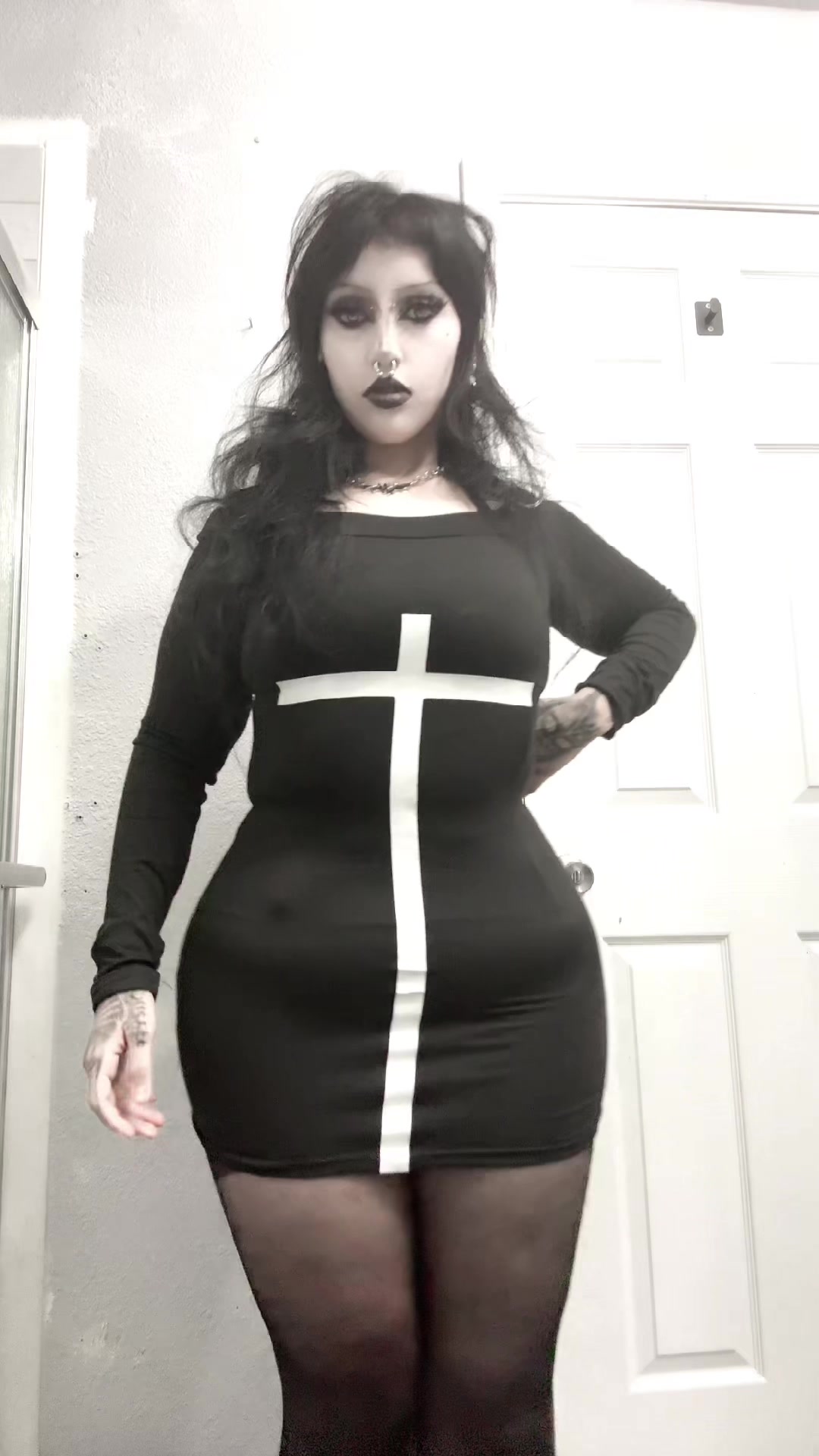@☥