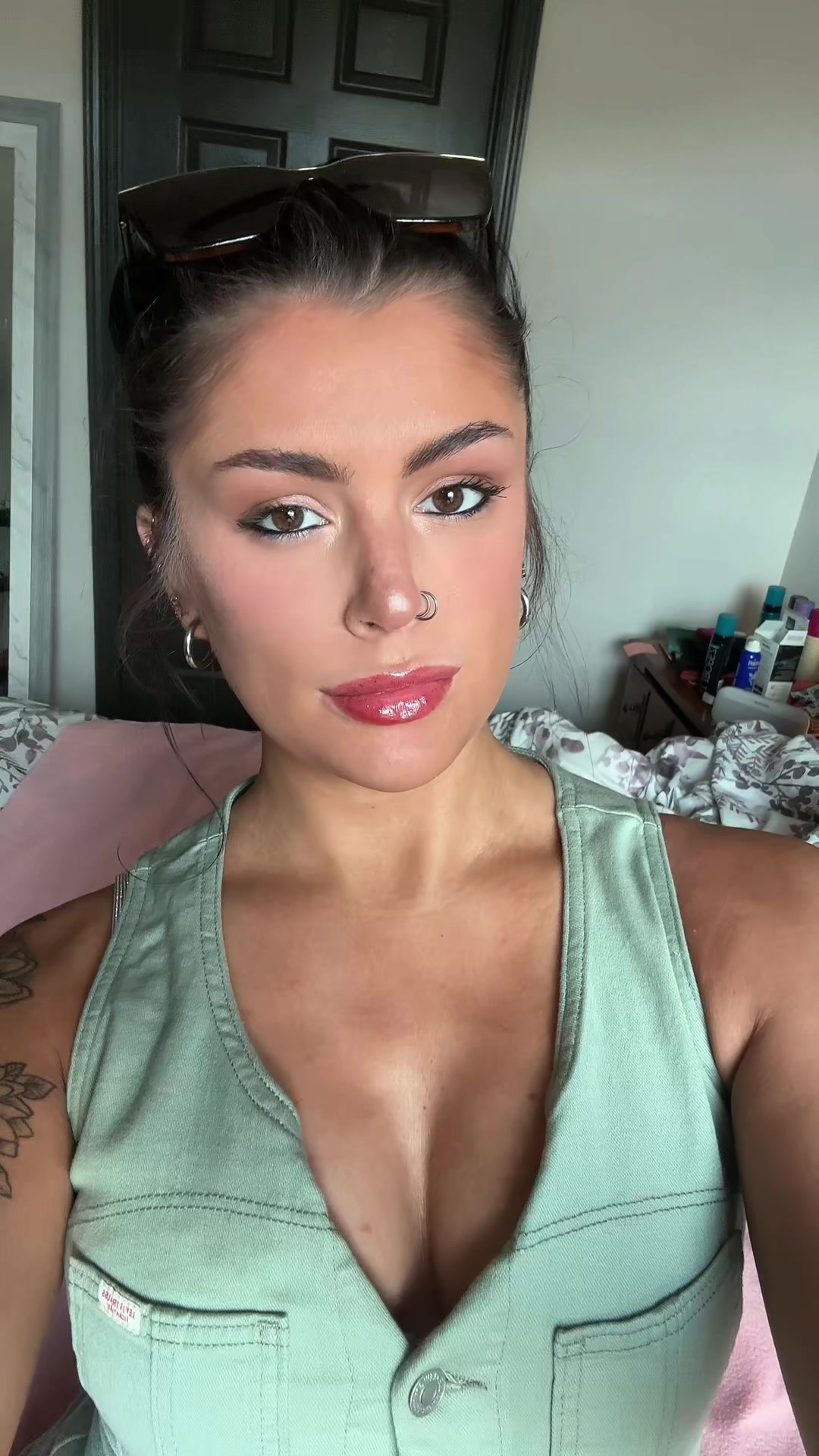 @isabella