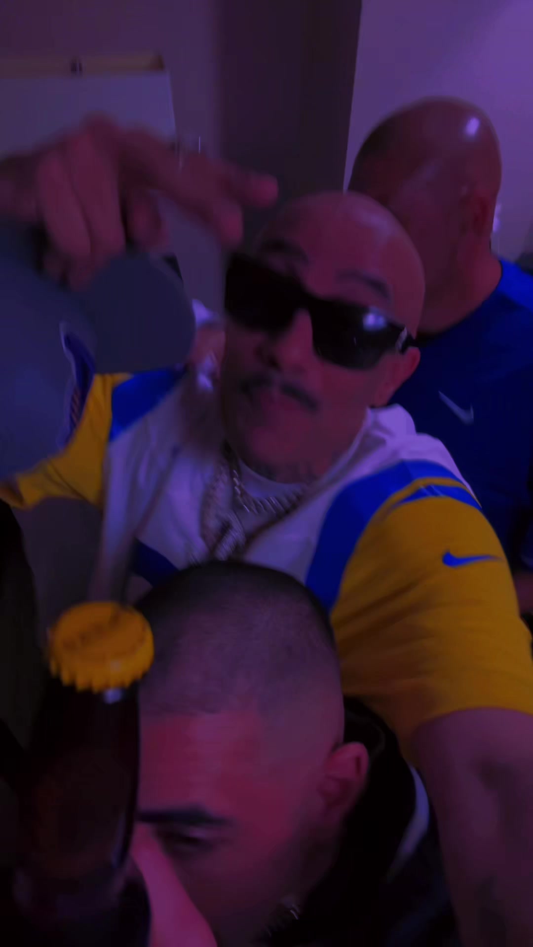 @Mr.Capone-E