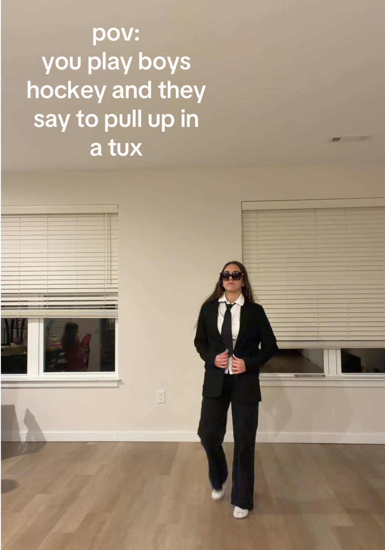 @???