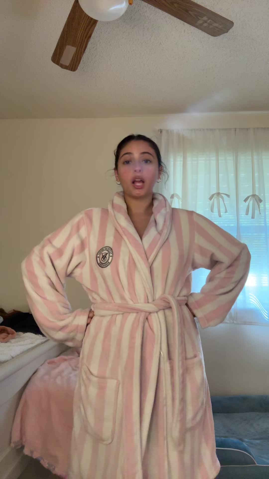 @arielle 🩰