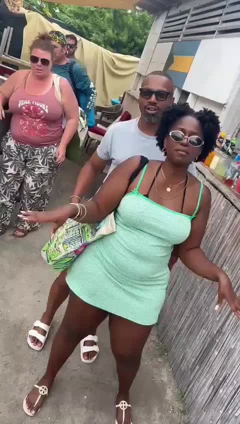 @Alamo's Coconut Bar Bimini