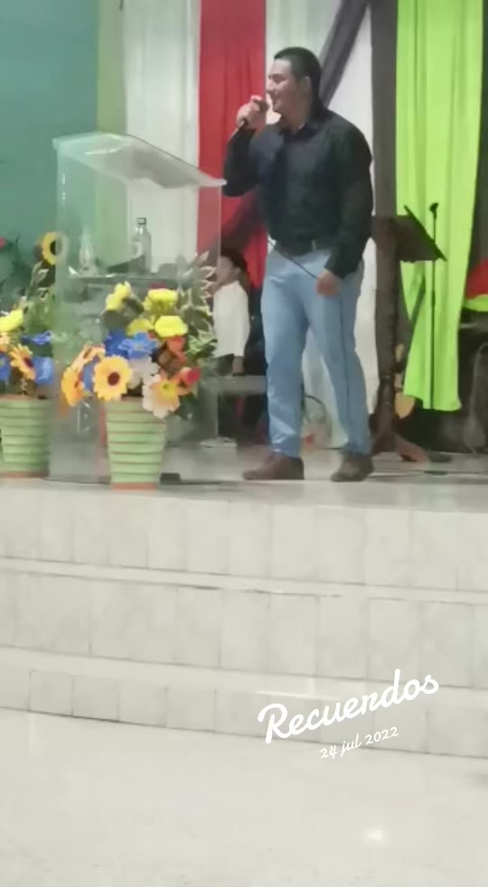 @FANNY ✝️