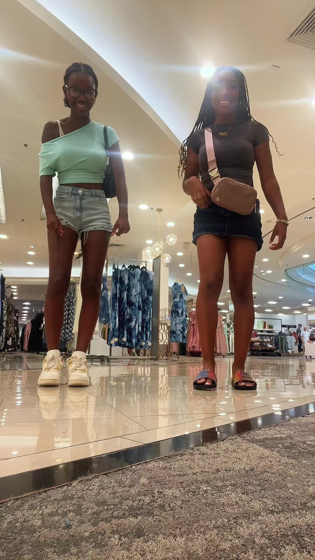 @𝒞𝑒𝓈𝒾𝓁𝓎 👸🏽🎀