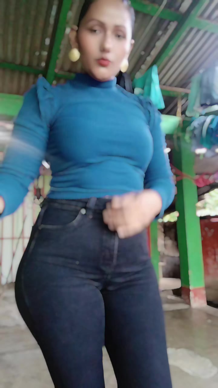 @giobaniaespinoza