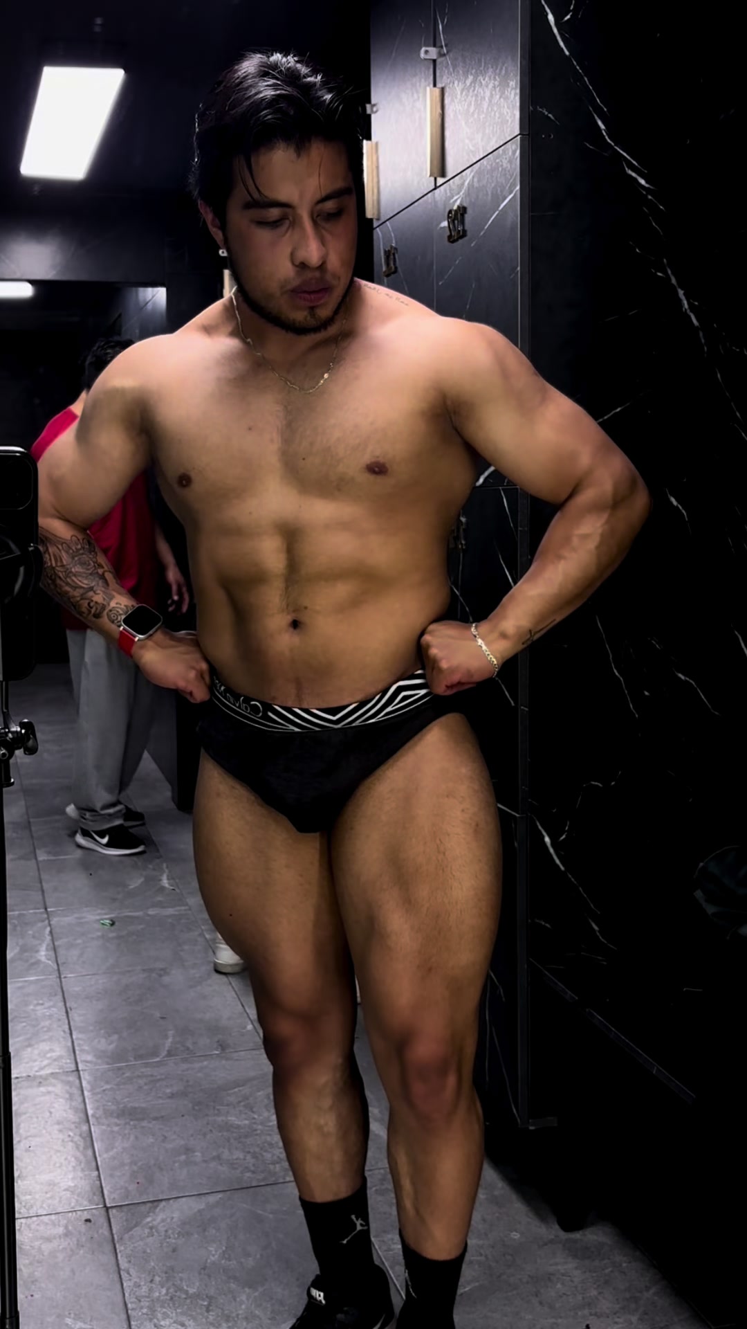@Eliud Physique