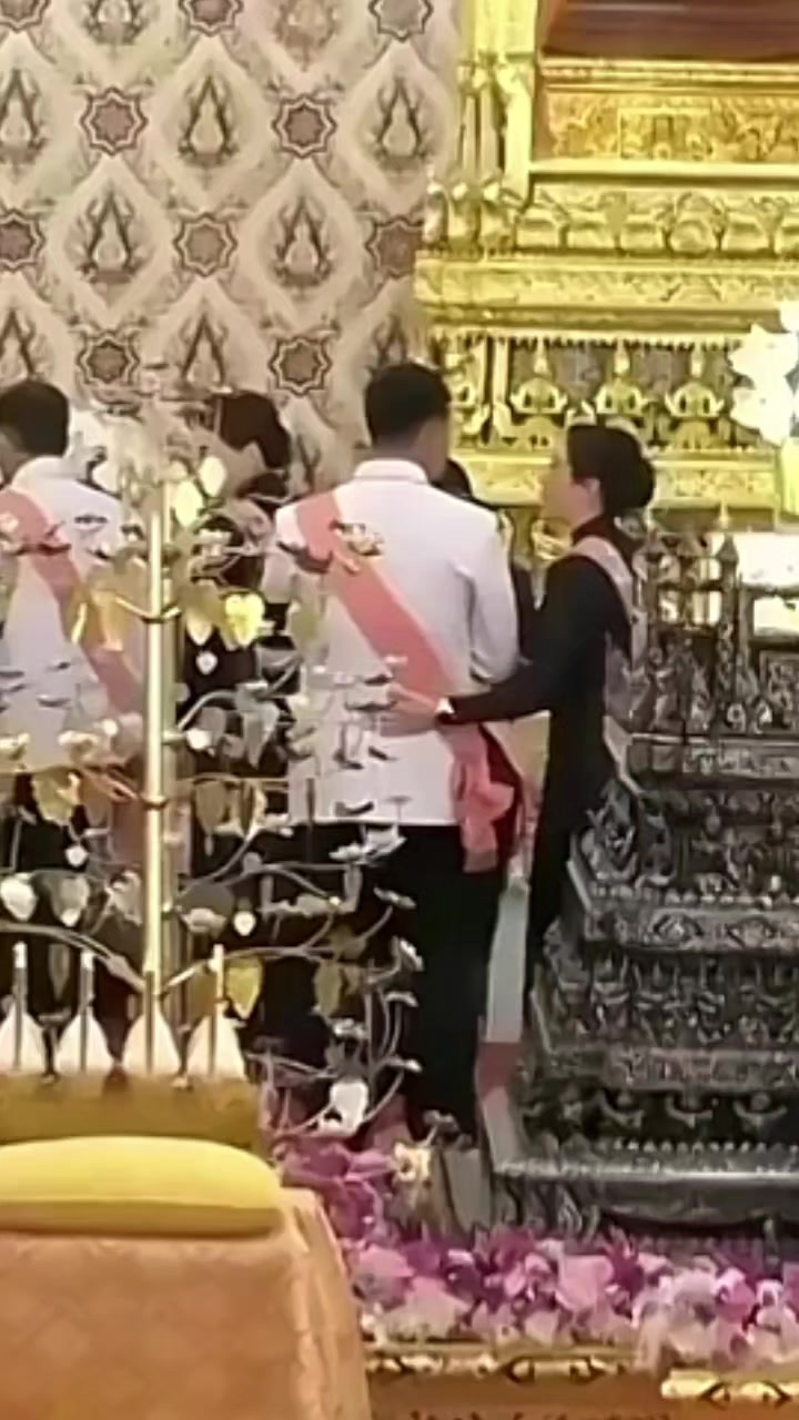 @รักเจ้าคุณพระ "สินีนาถ"