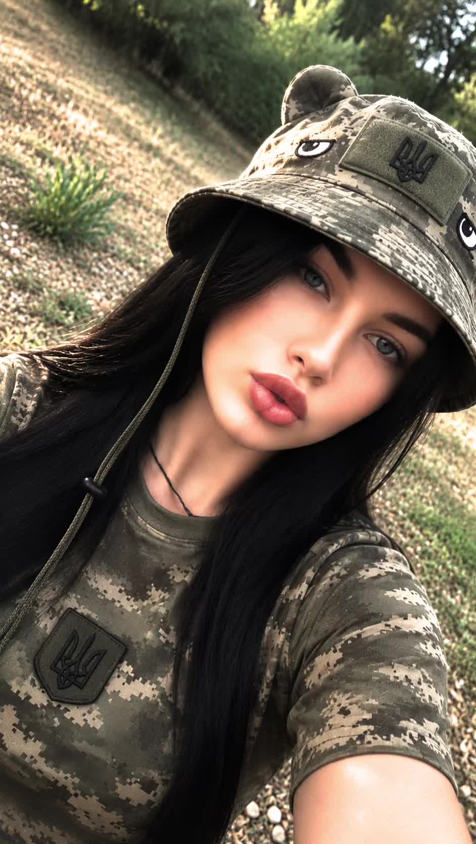 @27_brunetka_27