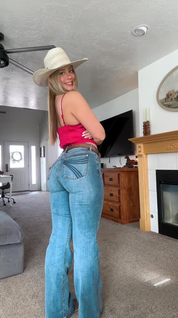 @the.hippe.space.cowgirl