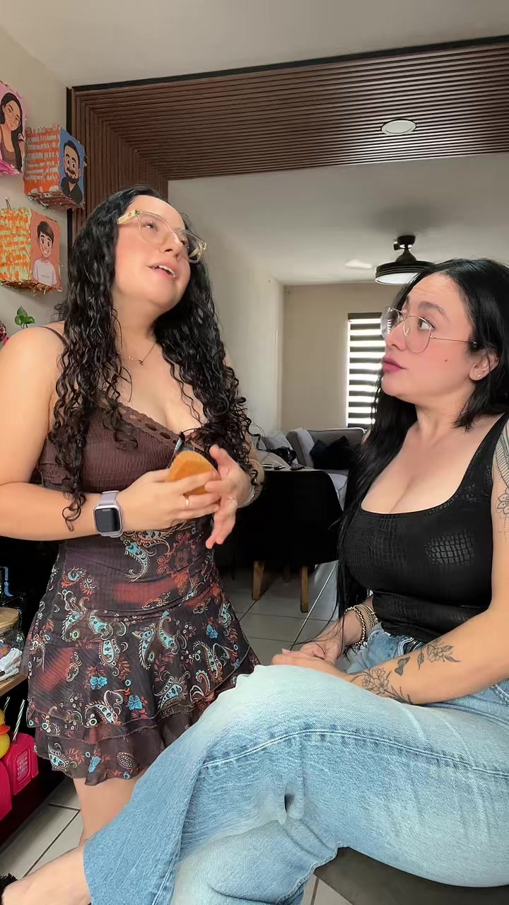 @Las Hermanas Bre y Sam