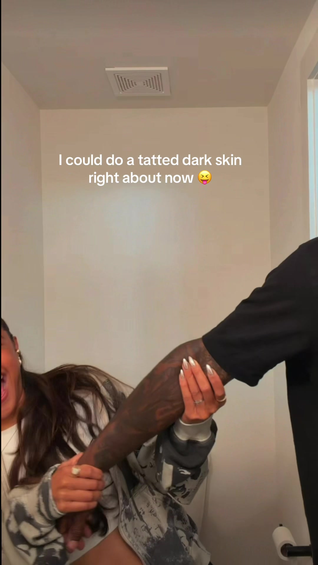 @laveni.vaka