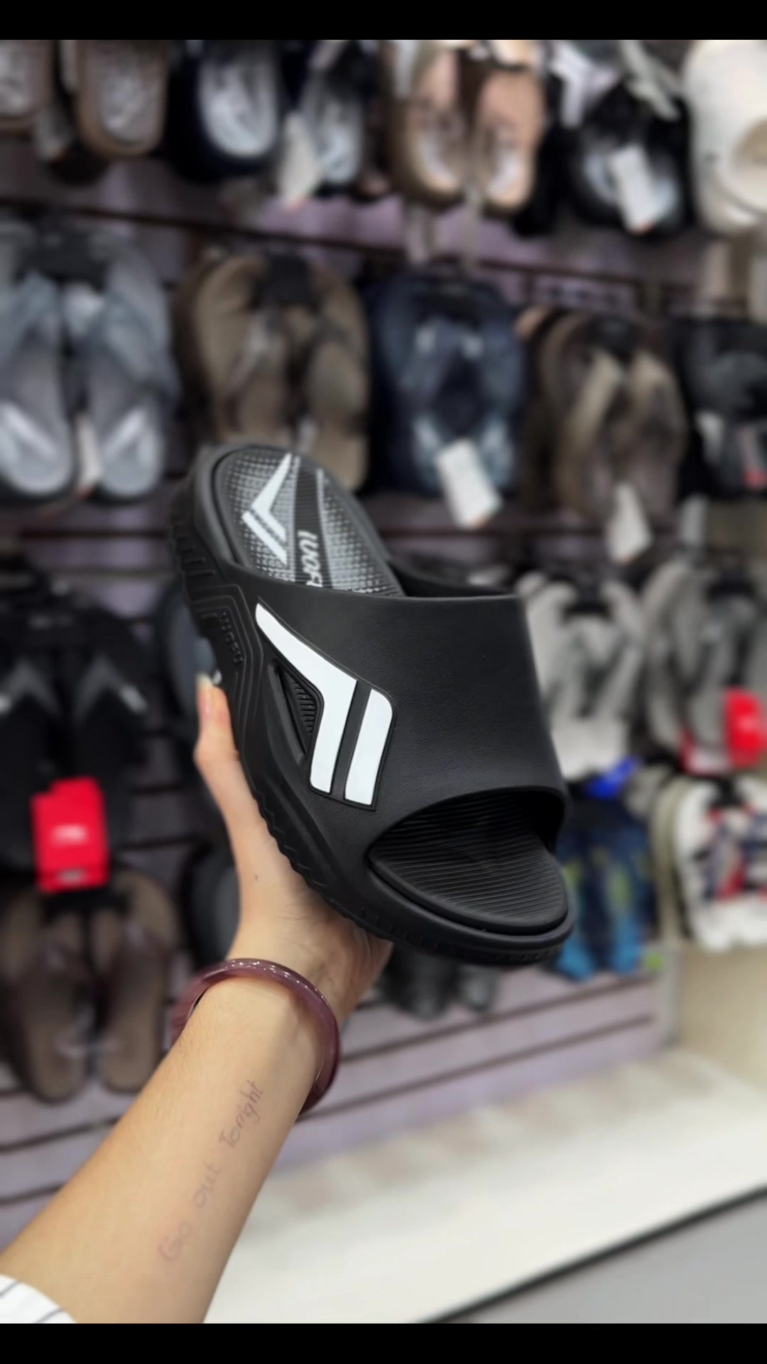 @Cherry Shoe Store