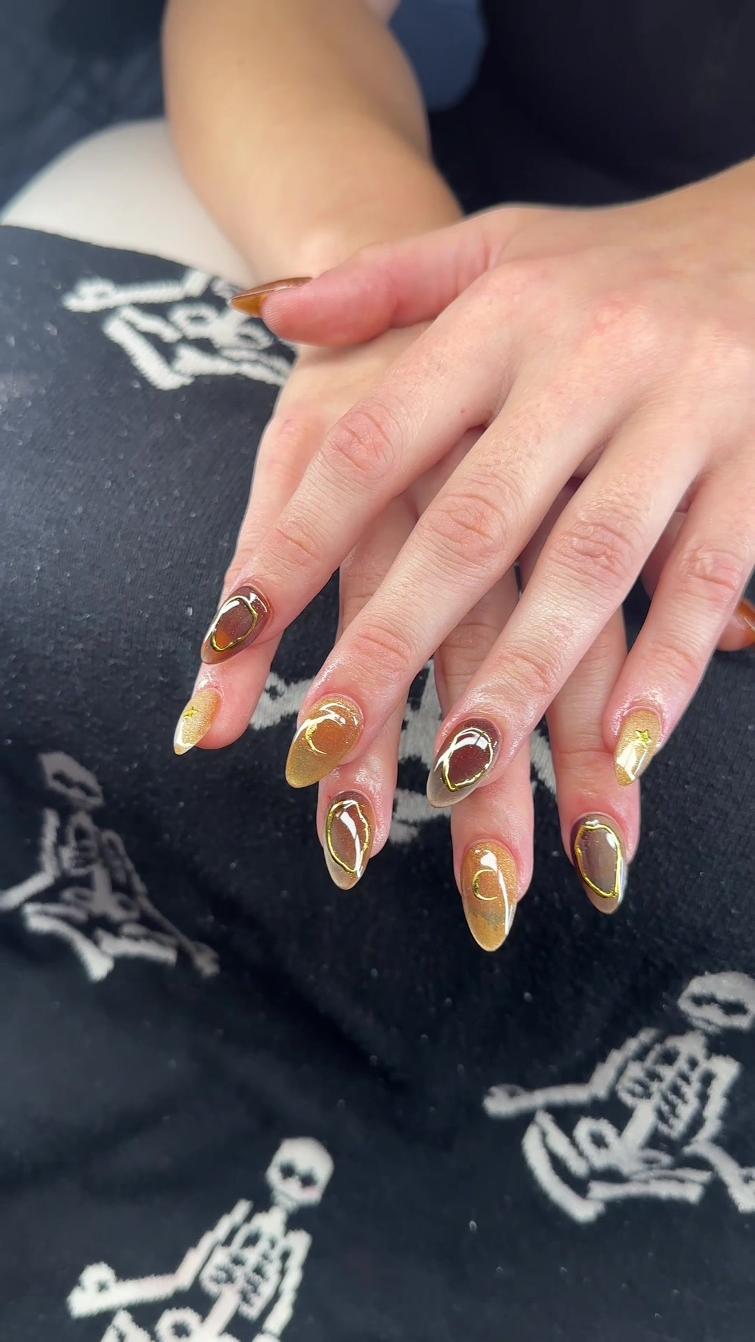 @softbutsharpnails