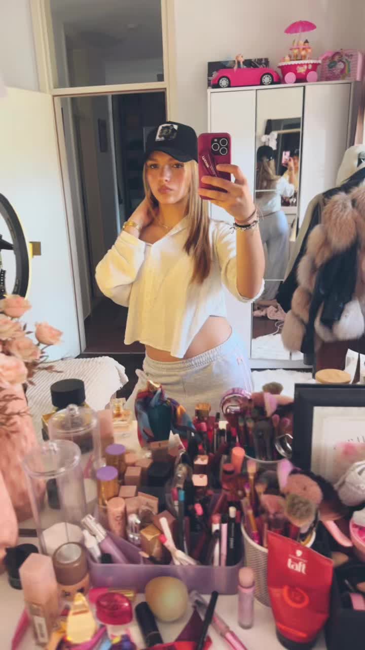 @каya