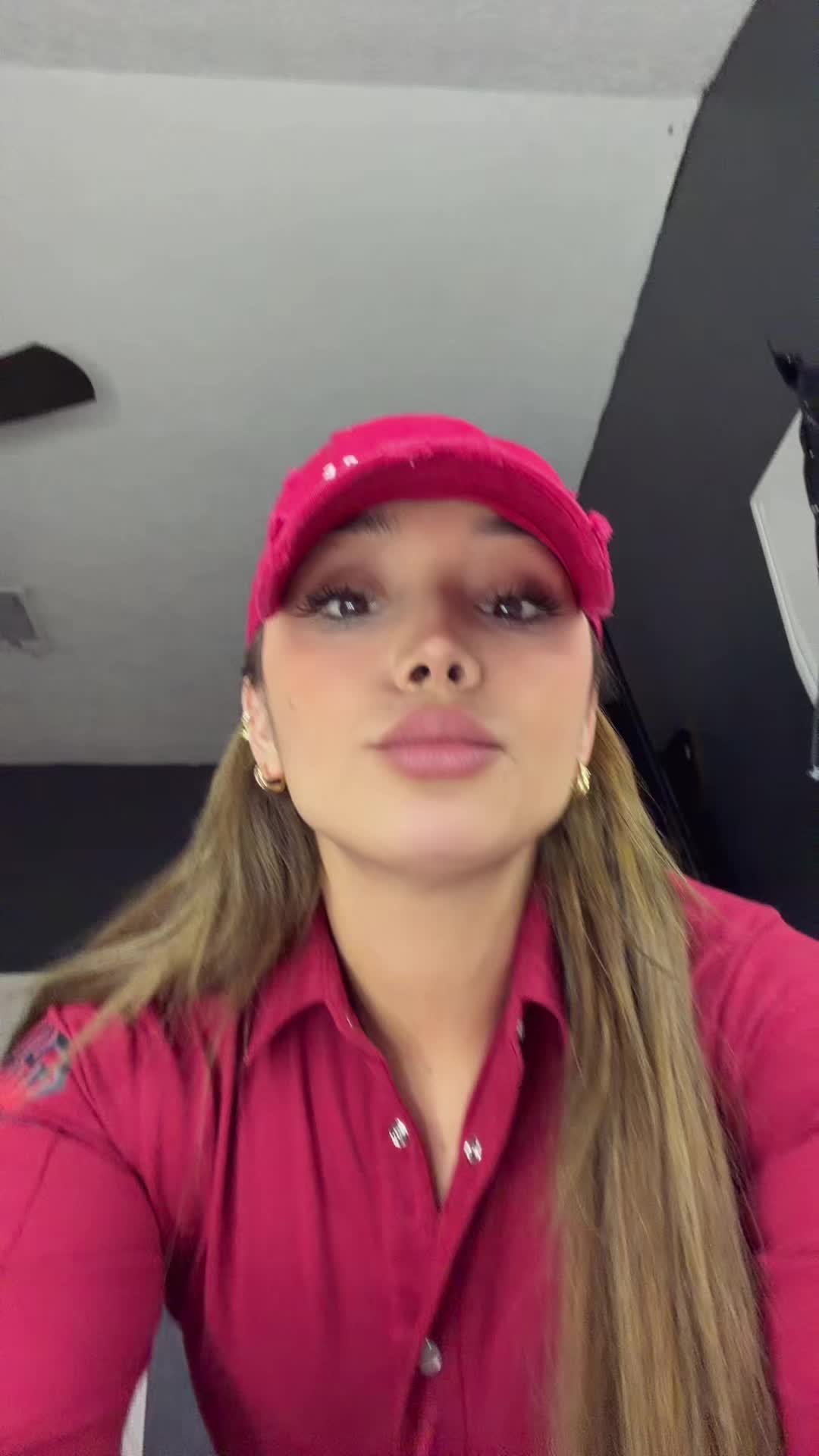 @AmyGrindHouse