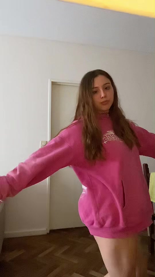 @🐩