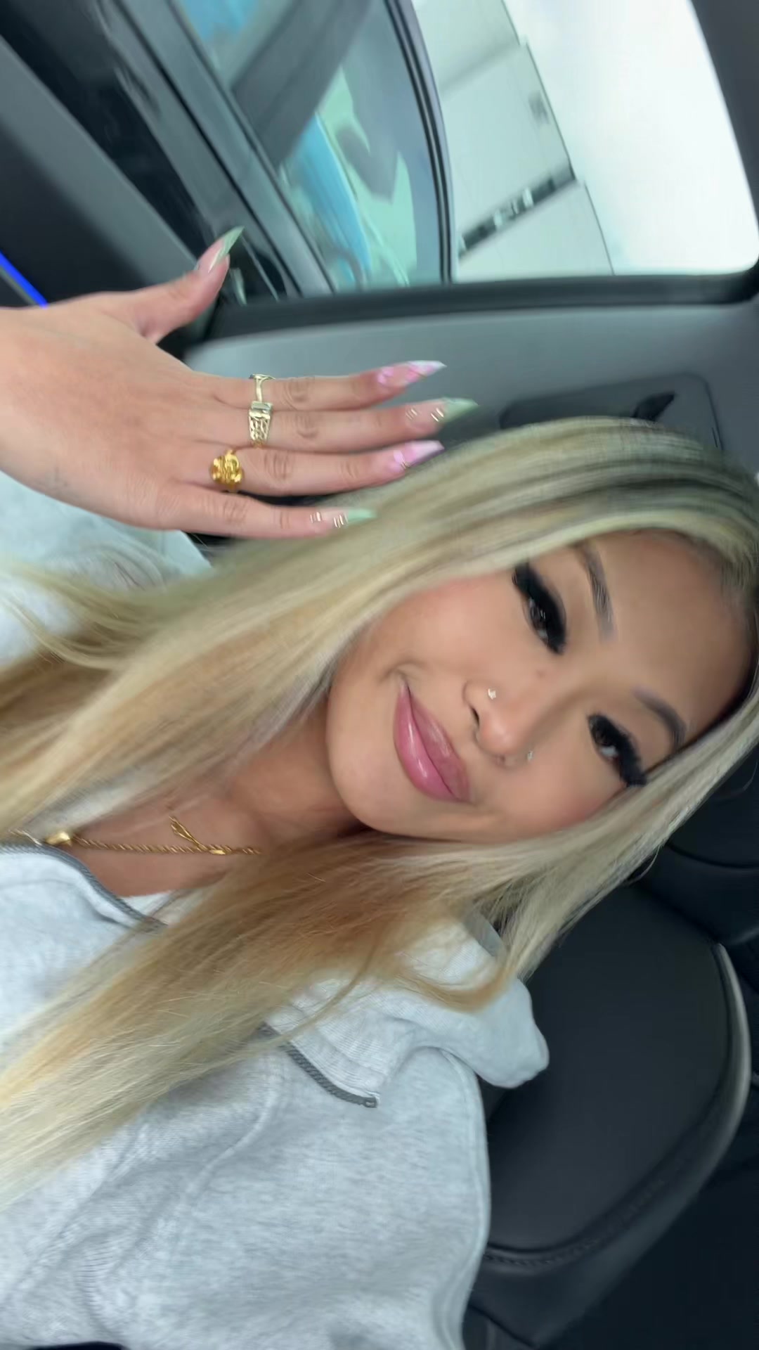 @nini
