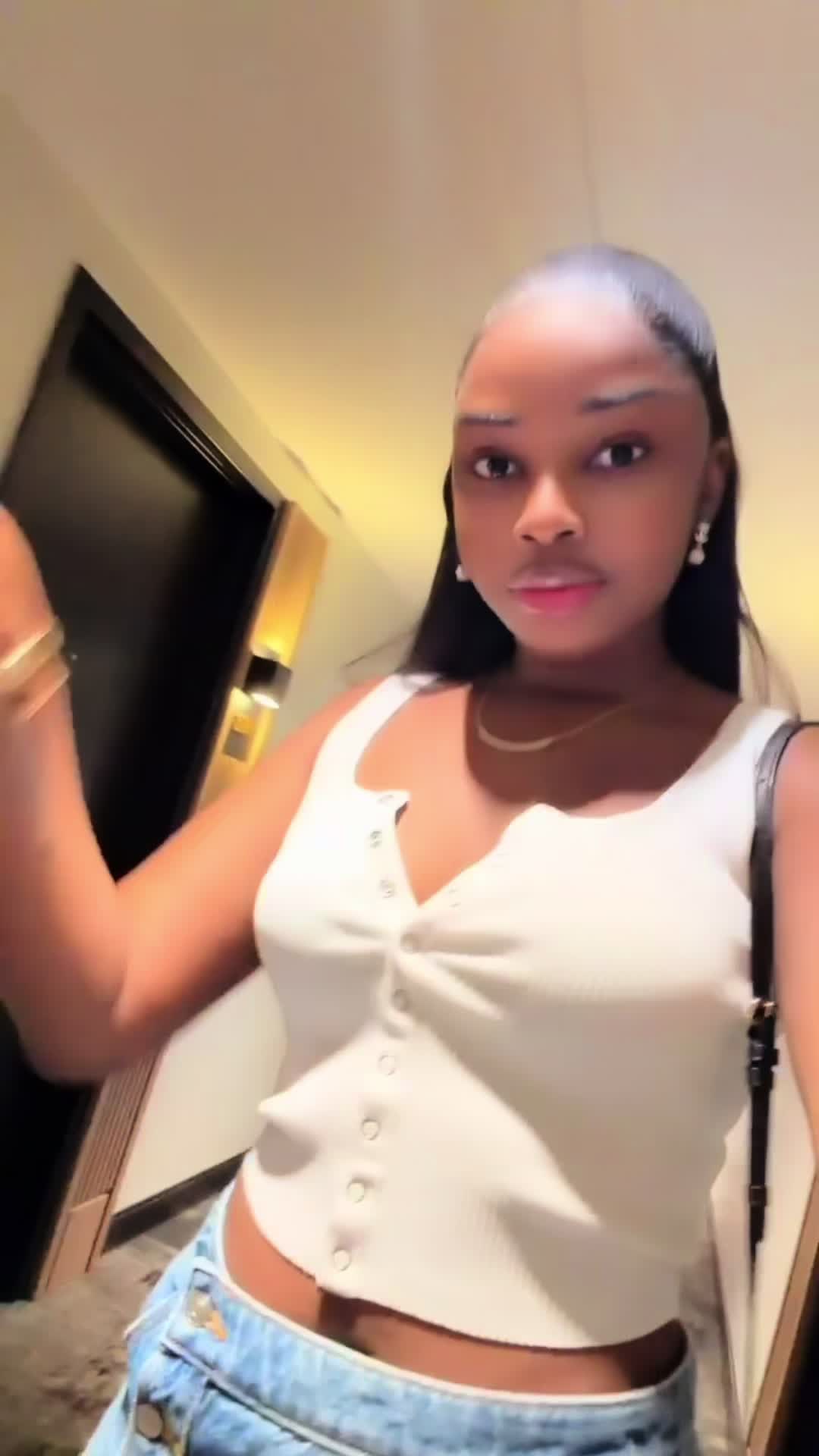 @La fraise lutama🇨🇩🇨🇦✨