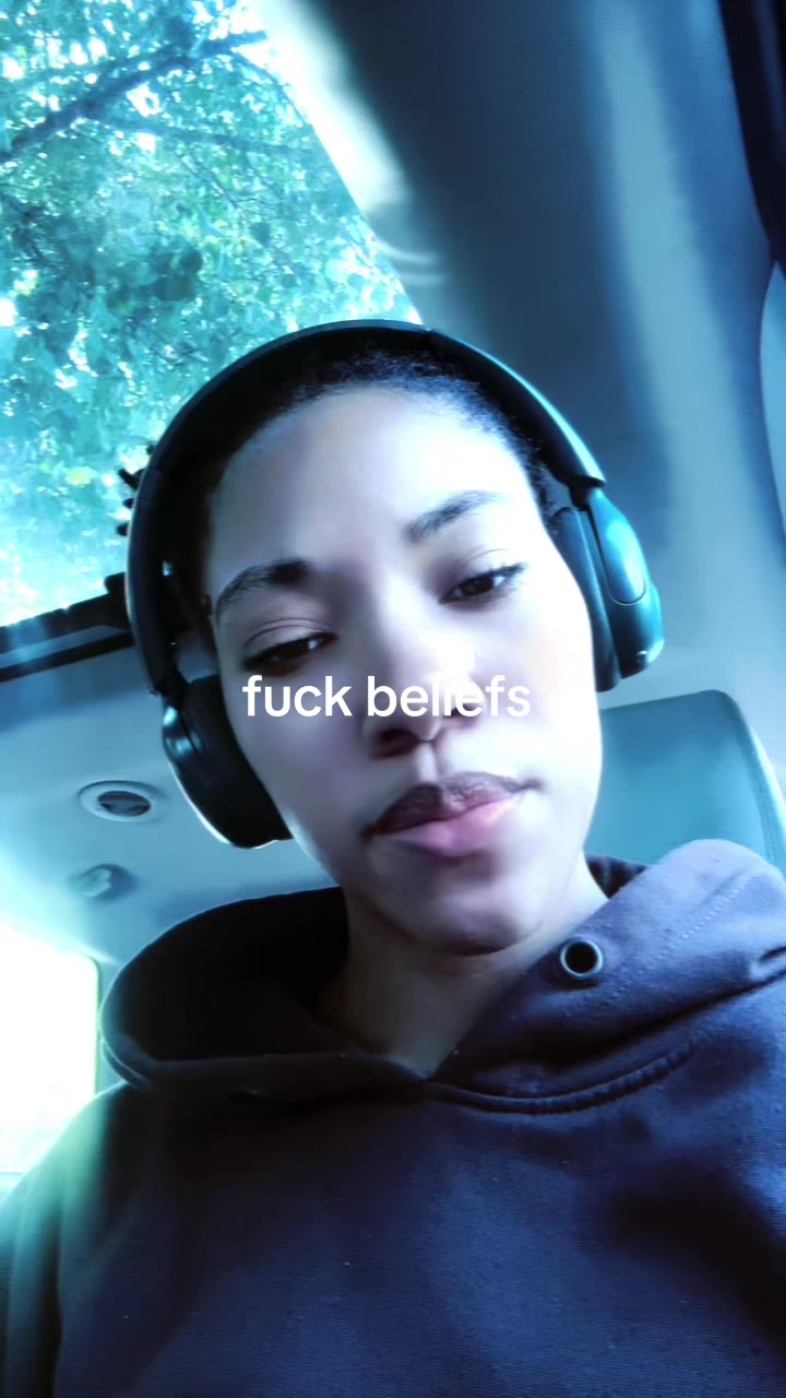 @🩸🩹☆𝔎𝔶☆🩹🩸
