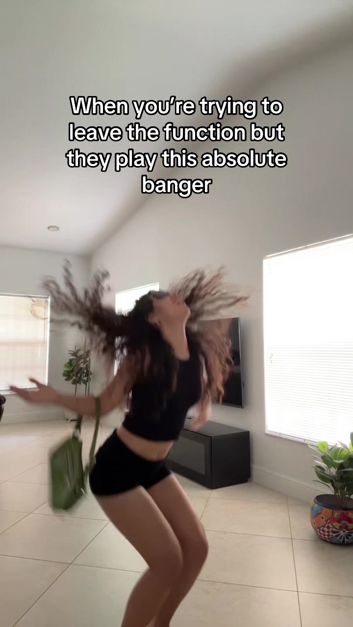 @DaniellaOnEarth