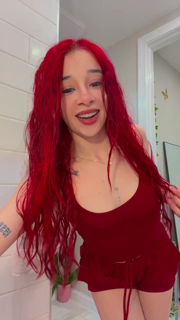@💋𝙼𝙰𝚁𝙸𝙻𝚄🧚🏻&zwj;♀️