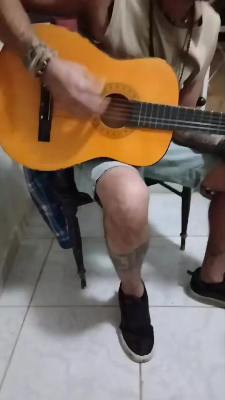 @Lázaro de Souza Gomes