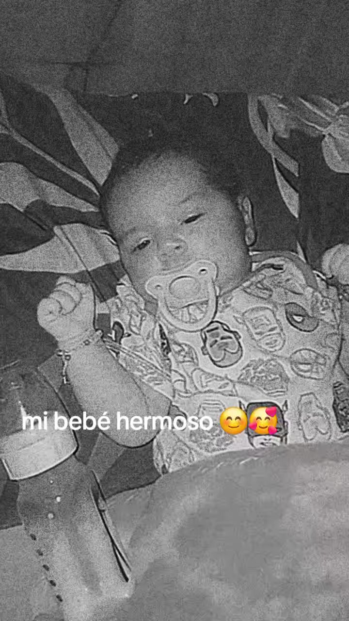 @la florecita olanchana❤️ 👸👸