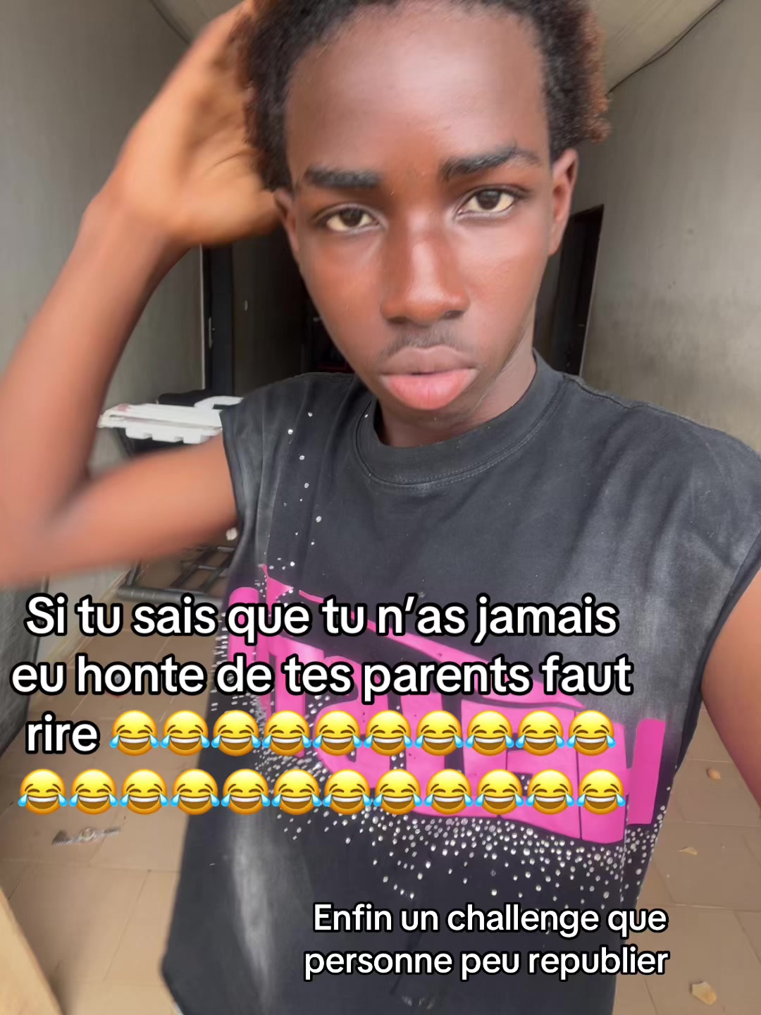 @YOᗩᑎᑎ3᙭